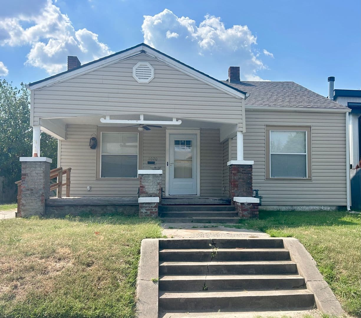 Tulsa House: 1020 S Quincy Ave