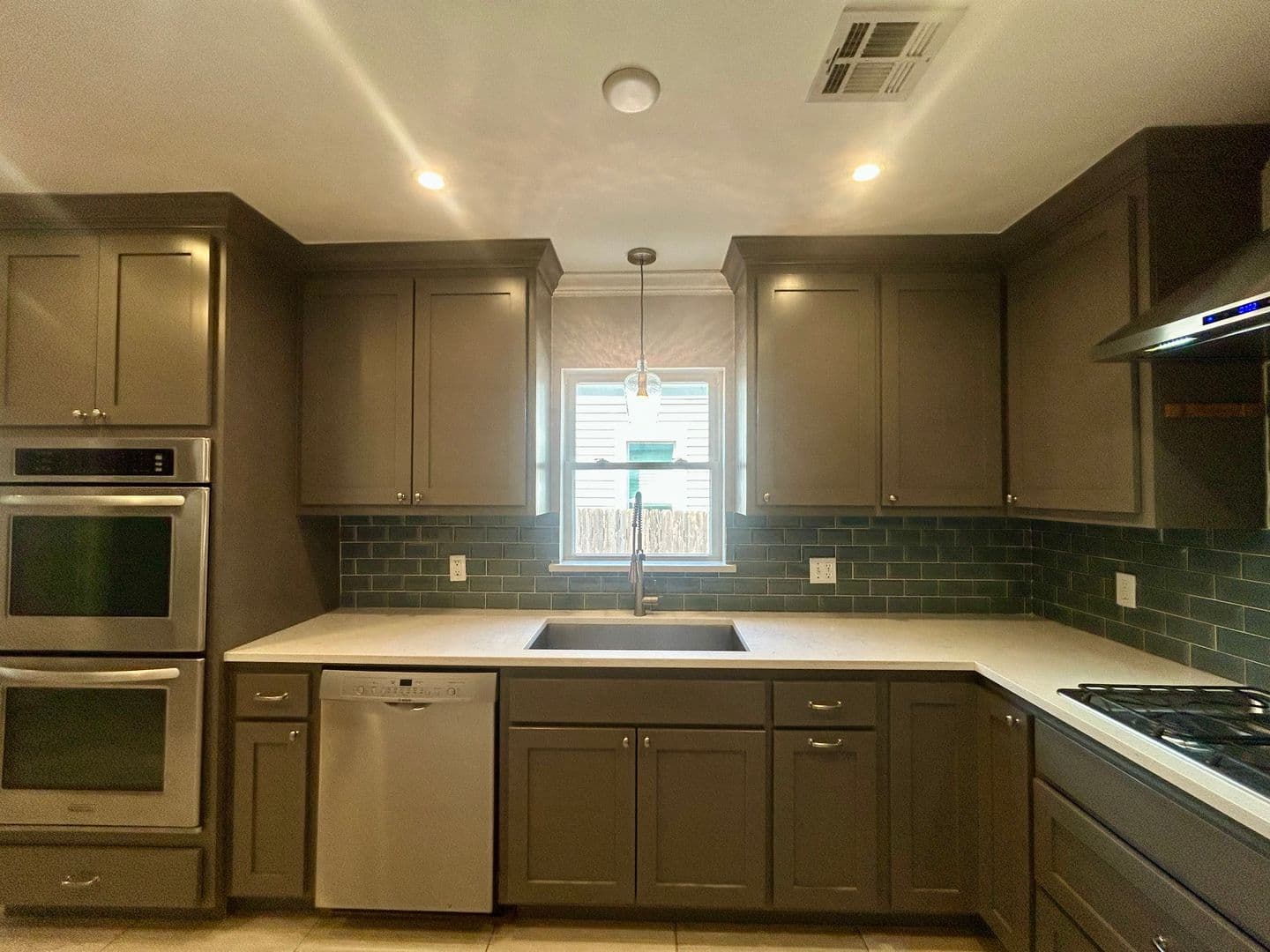 Tulsa House: 1348 S College Ave