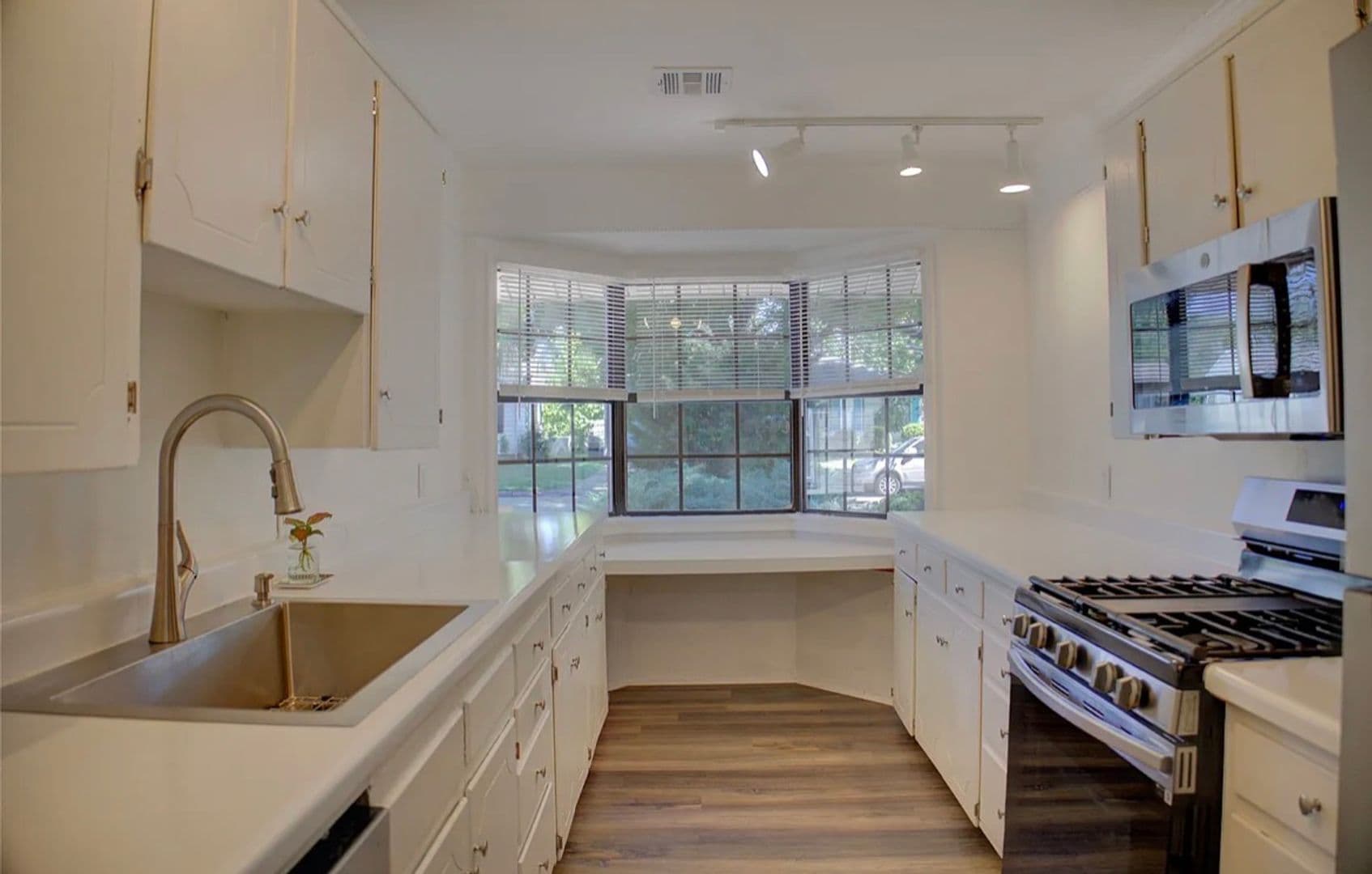 Tulsa House: 3922 E 34th St