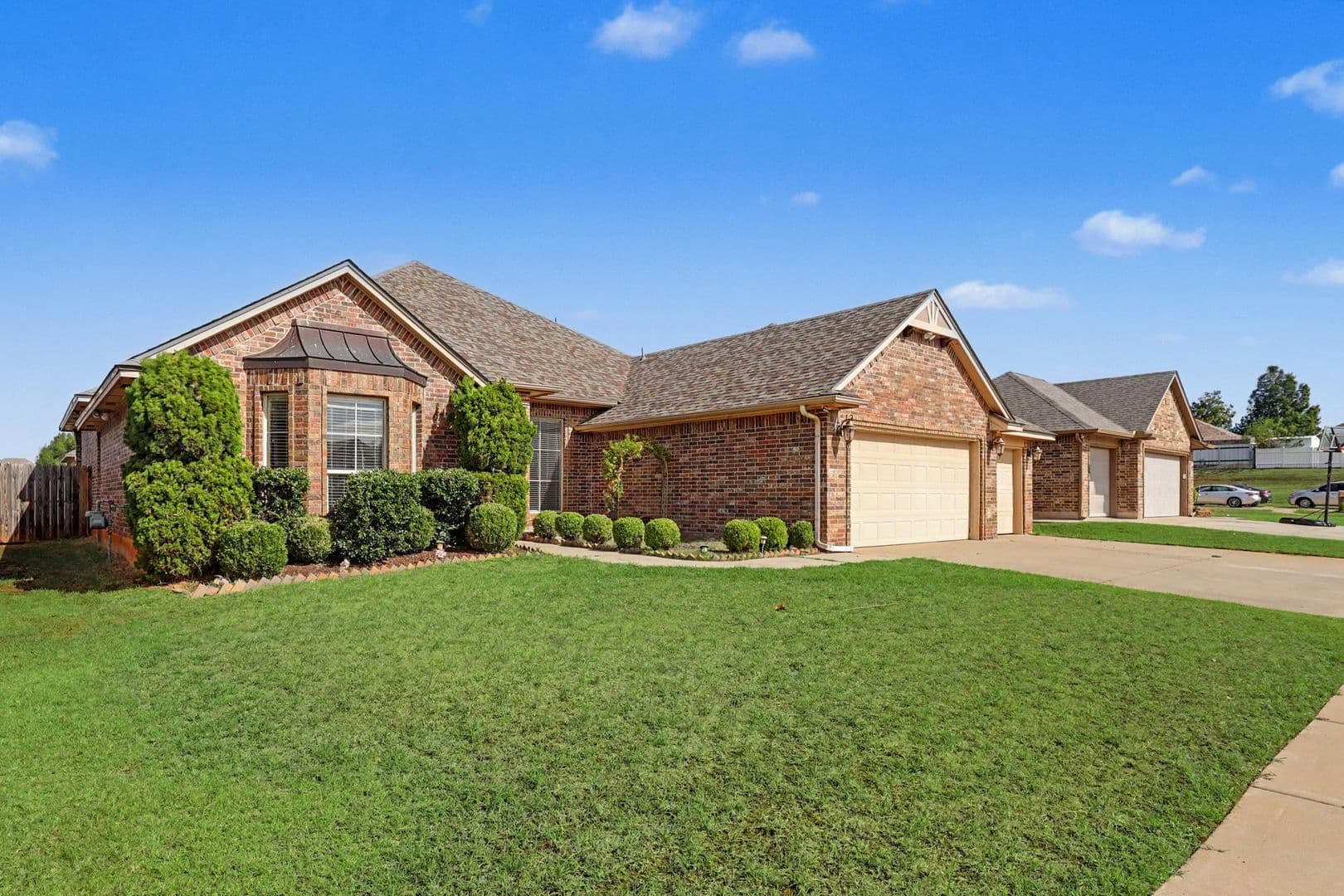 Moore House: 2709 SW 97th Cir.