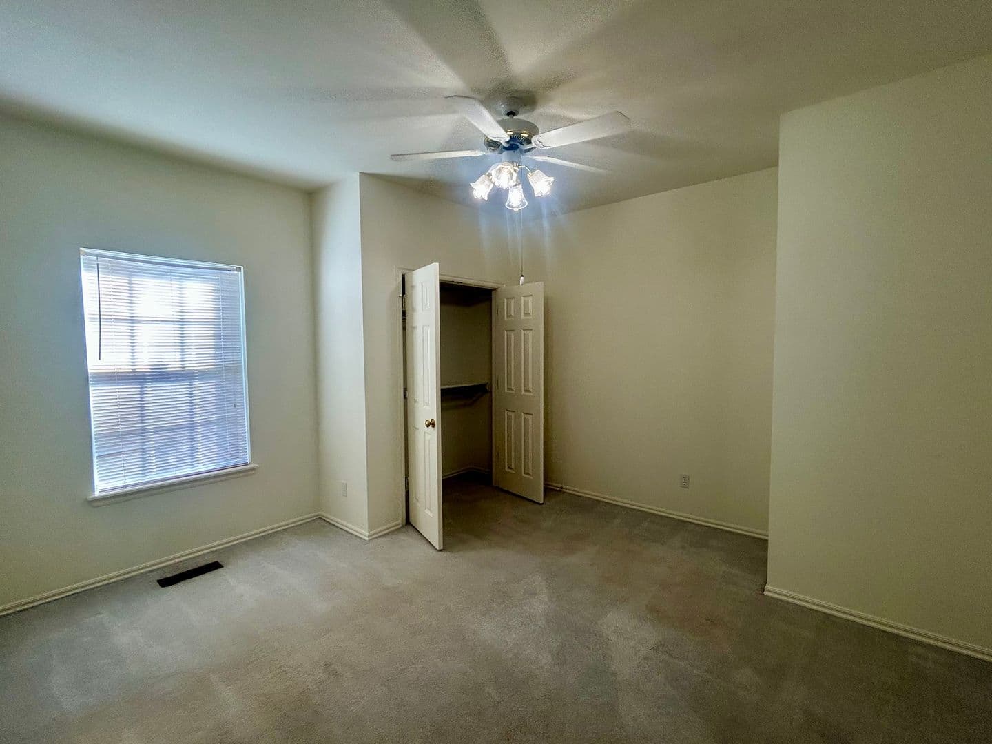 Tulsa House: 4930 E 88th Pl