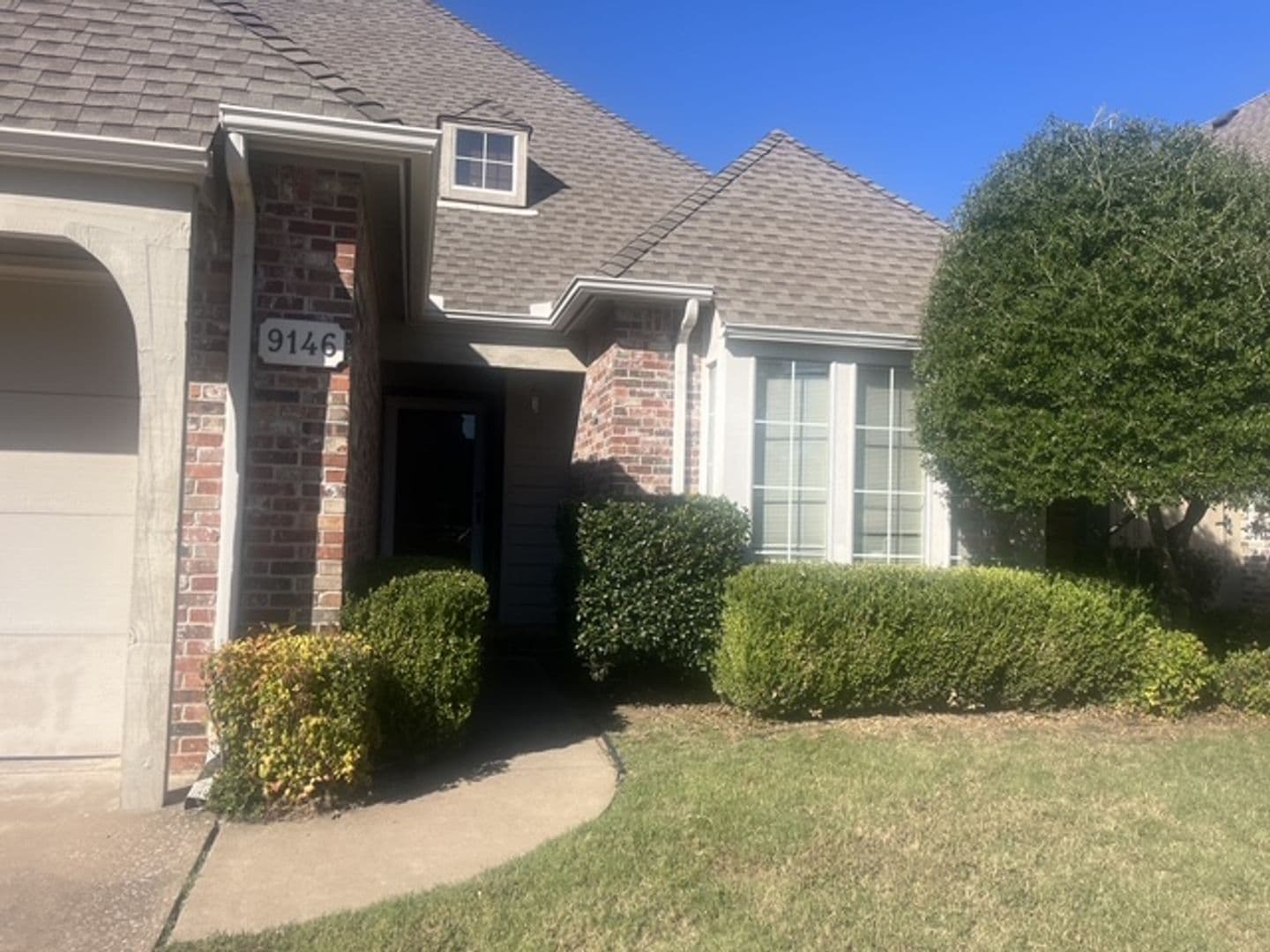 Tulsa House: 9146 S Florence Pl