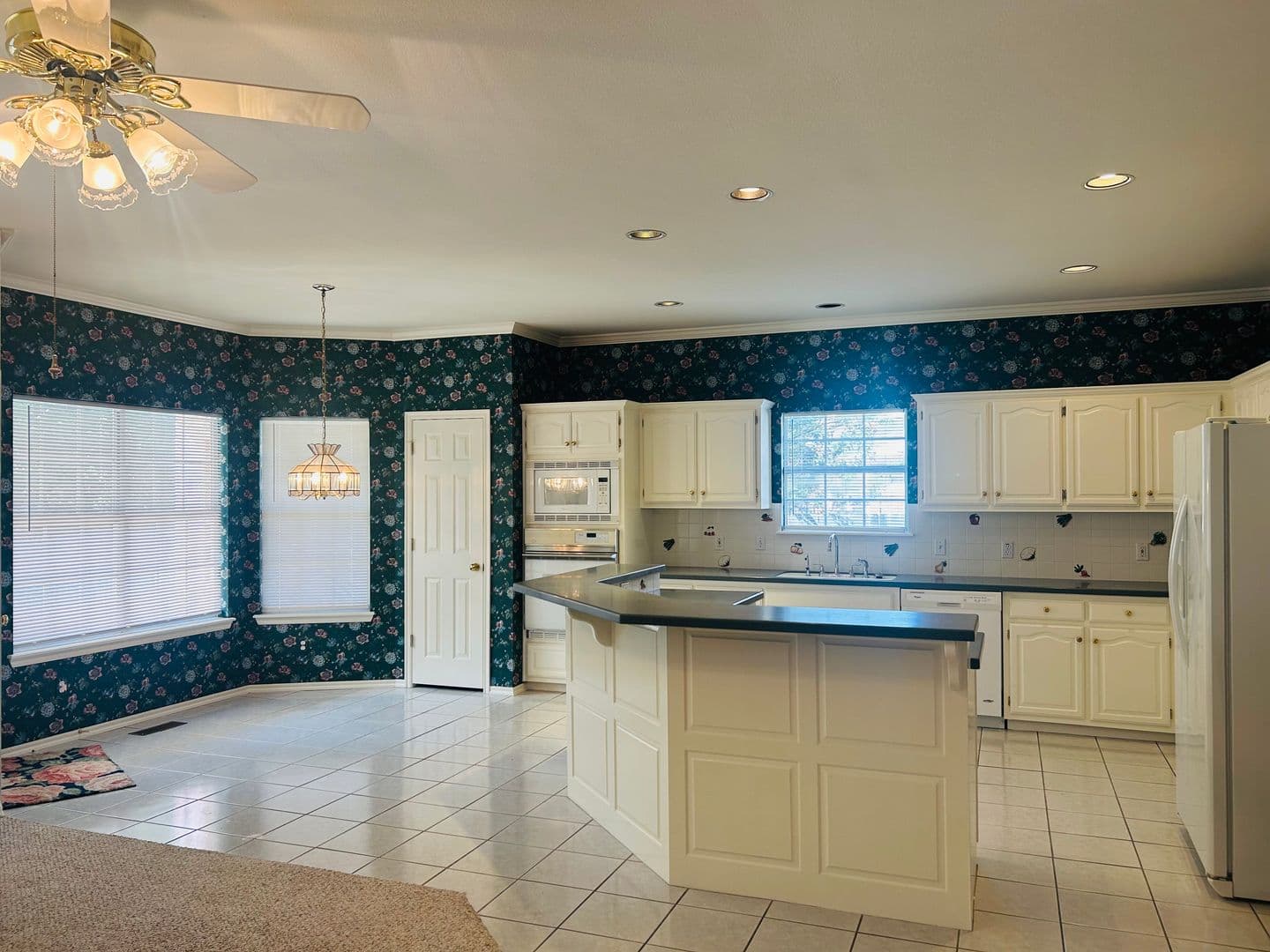 Tulsa House: 4930 E 88th Pl