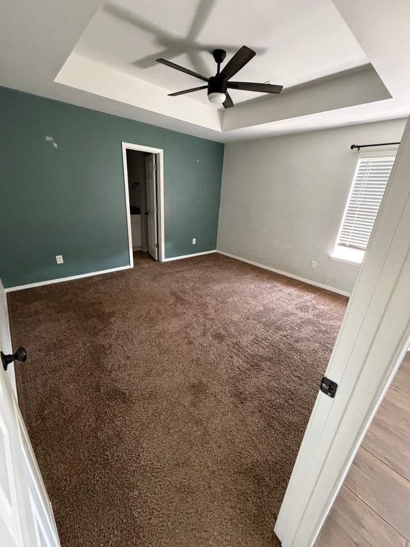 Skiatook House: 517 S Seminole St