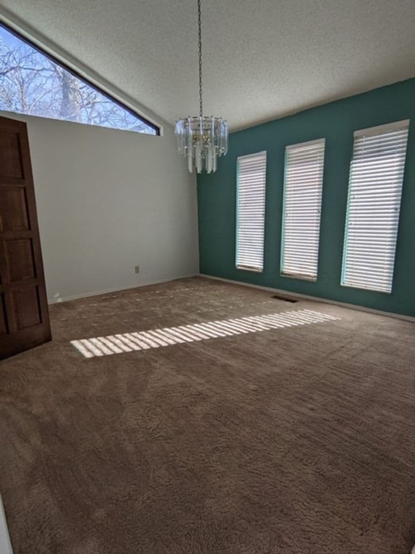 Tulsa House: 6721 E. 87th Place