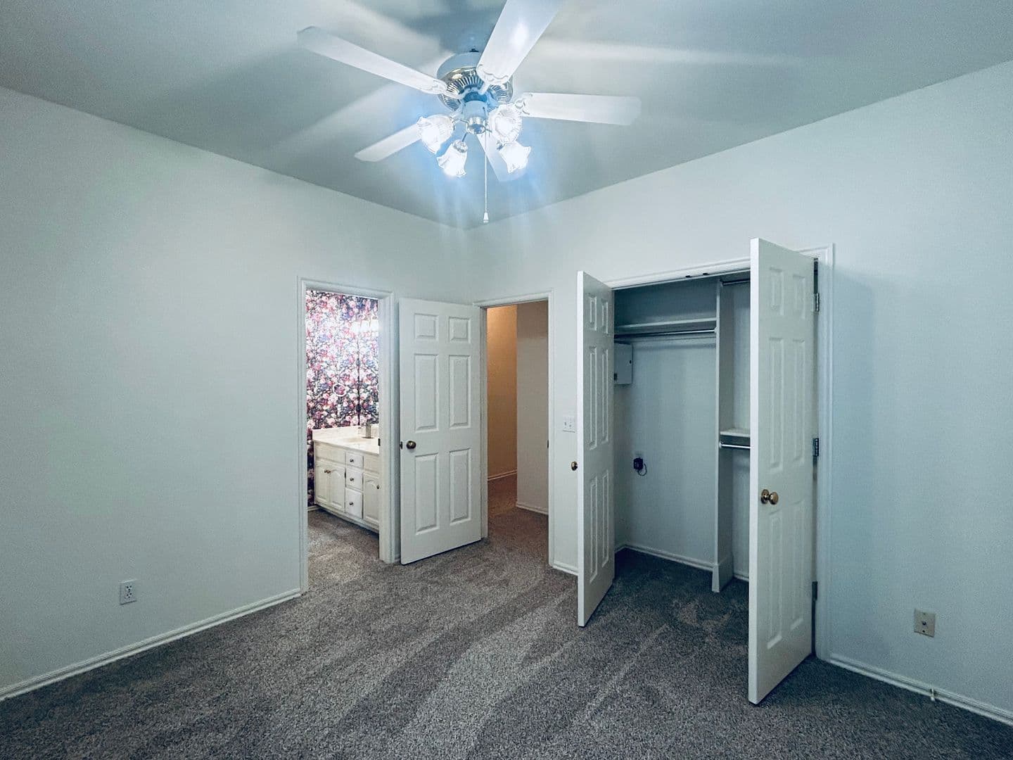 Tulsa House: 4930 E 88th Pl