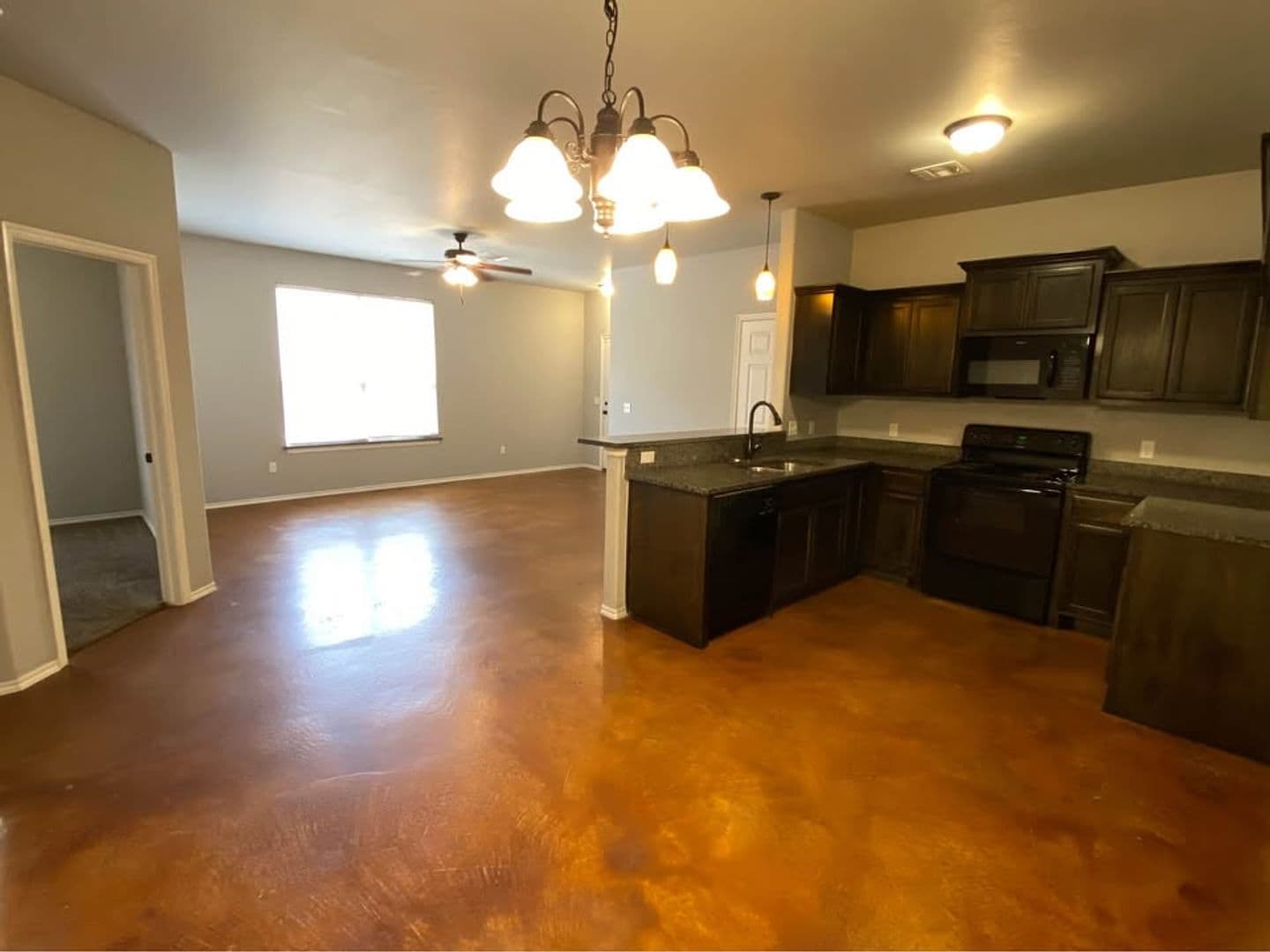 El Reno Multiplex: 1846 Cypress Ln