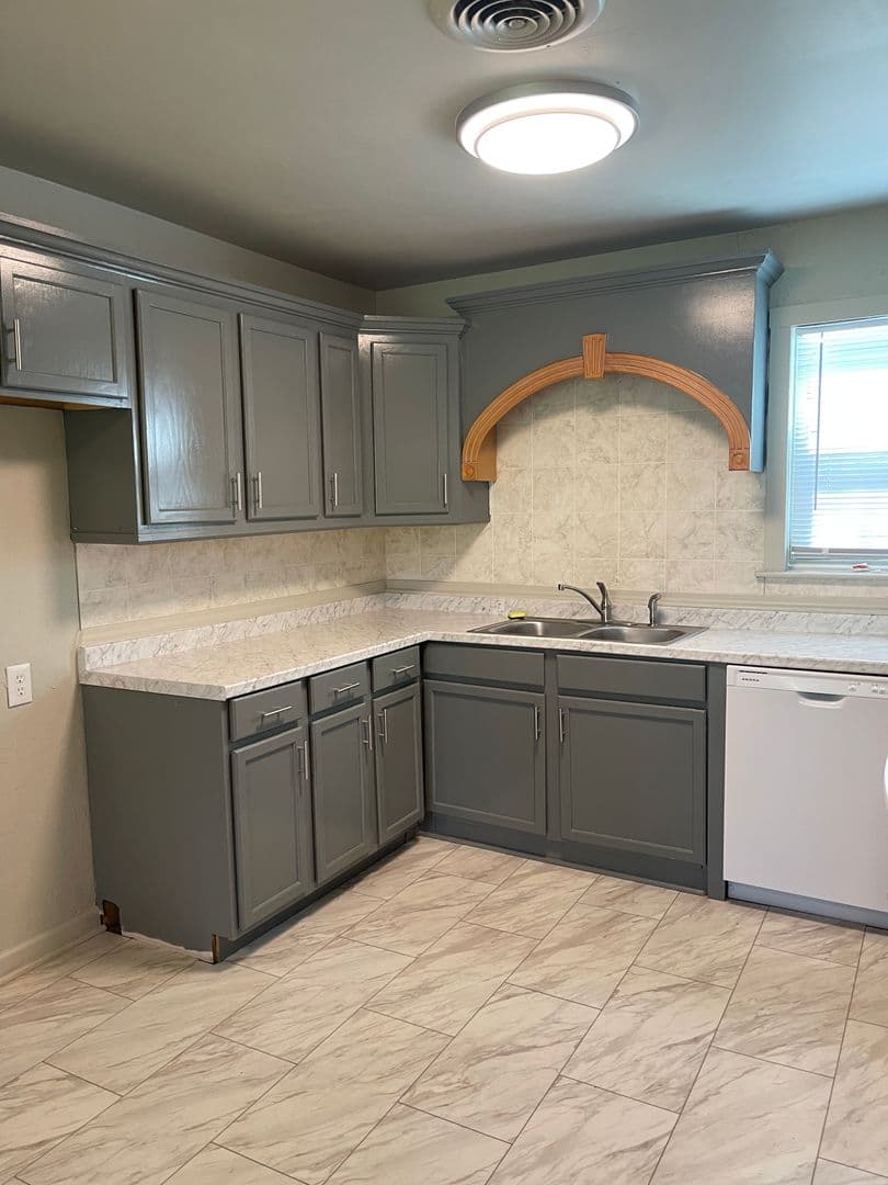Tulsa House: 3207 E 29th St