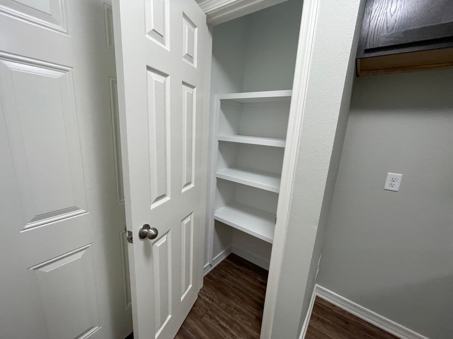 Springdale House: 3127 Riverside