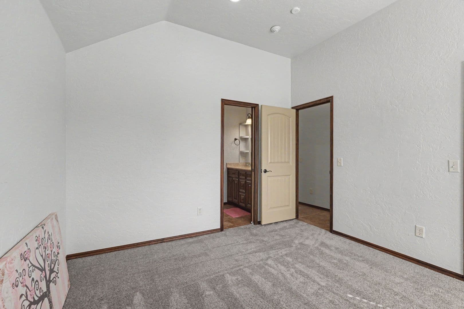 Moore House: 2709 SW 97th Cir.