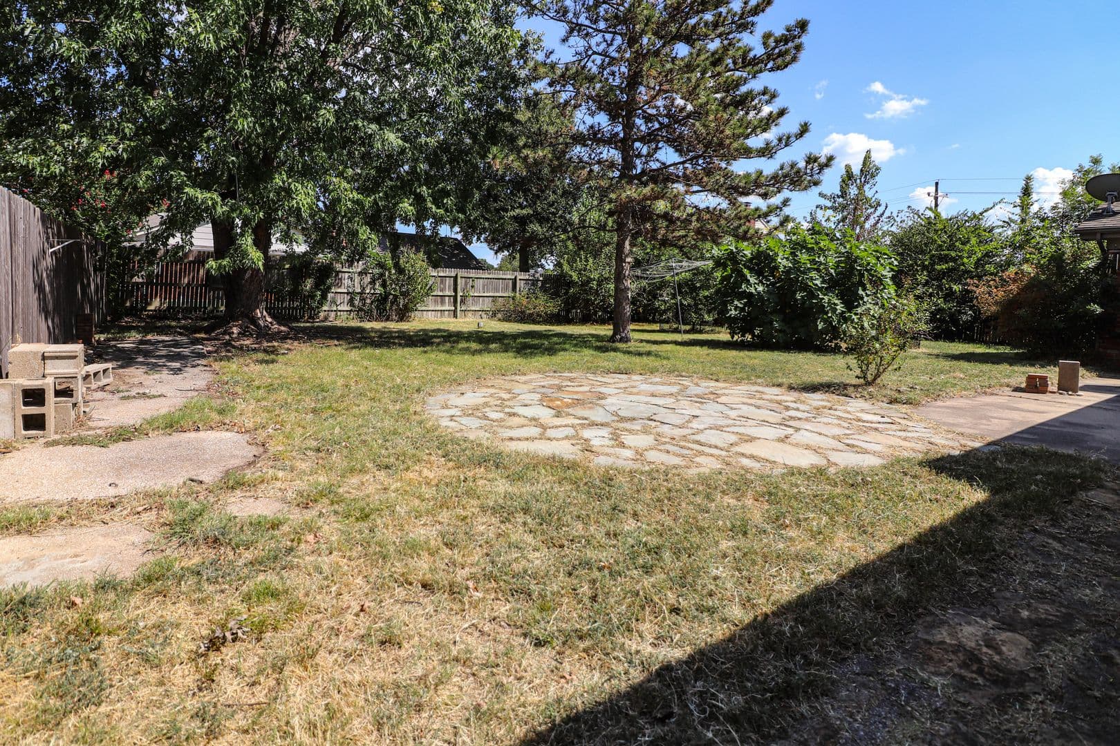 Tulsa House: 5621 S 75th E Pl