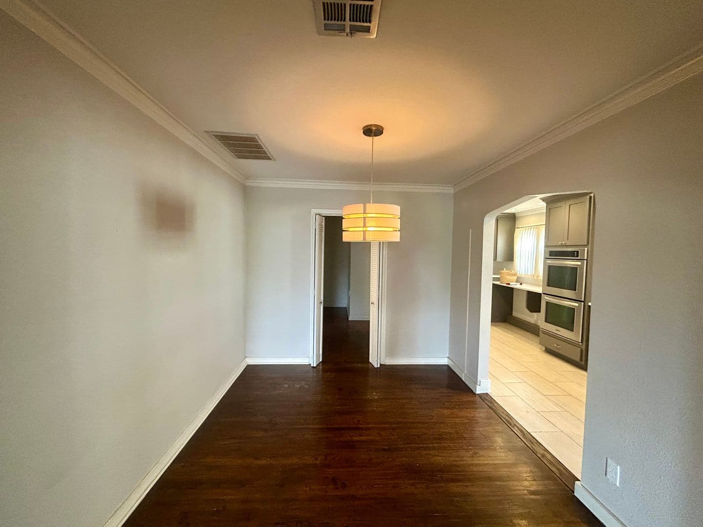 Tulsa House: 1348 S College Ave