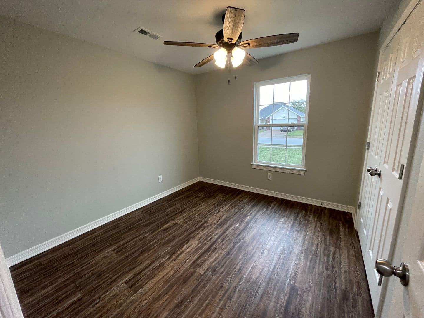 Springdale House: 3127 Riverside