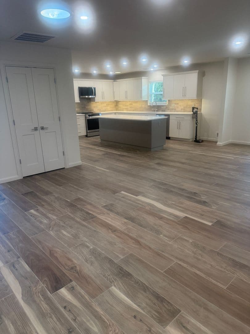 Edmond House: 14301 South Western Avenue
