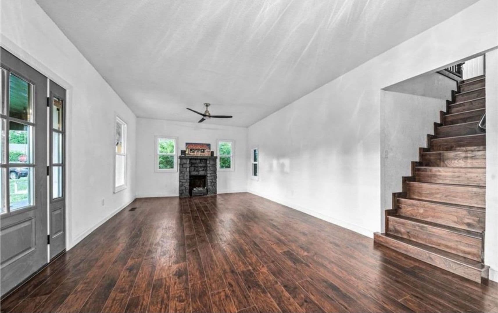 Van Buren House: 802 N 11 St