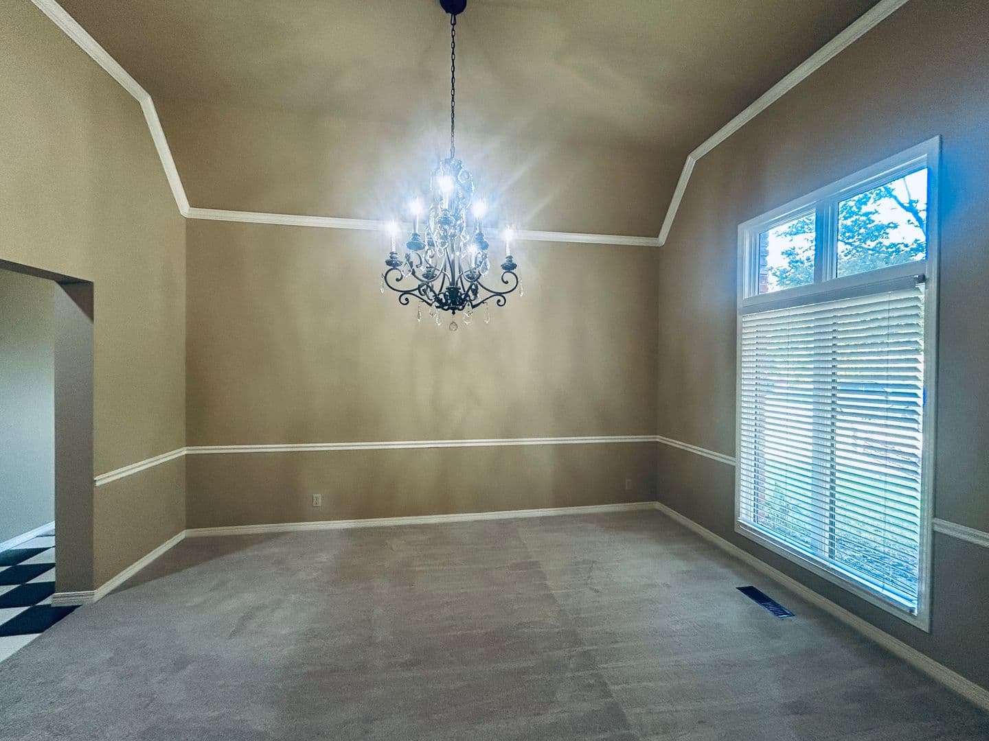 Tulsa House: 3622 E 87th Street