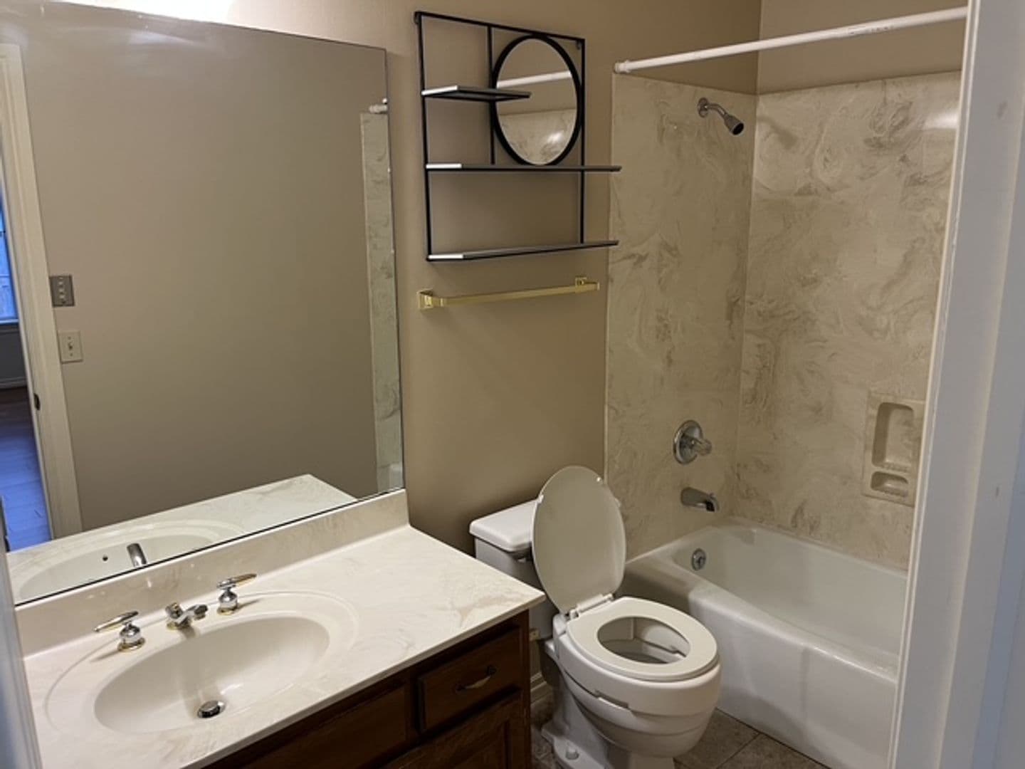 Tulsa House: 9146 S Florence Pl