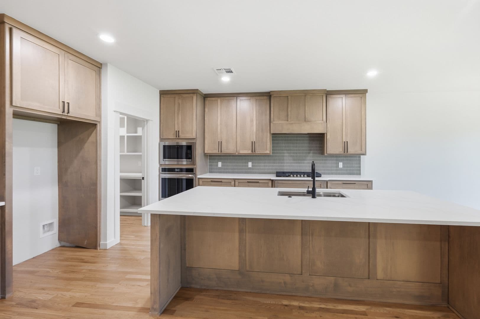Jenks House: 12909 S 21st Pl E