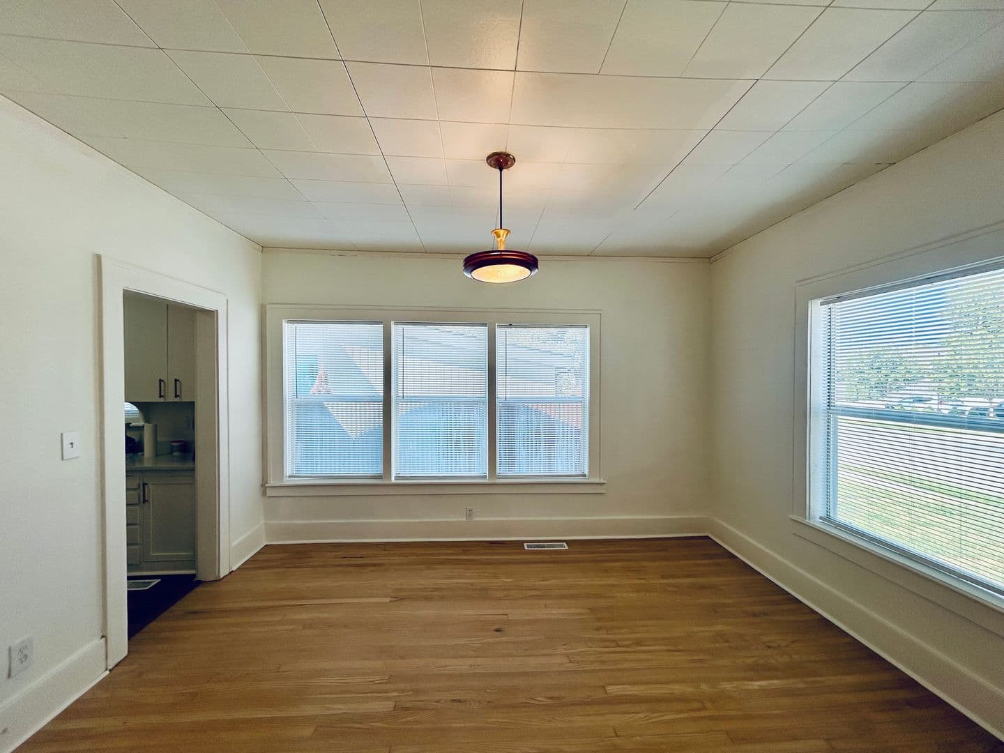 Tulsa House: 1020 S Quincy Ave
