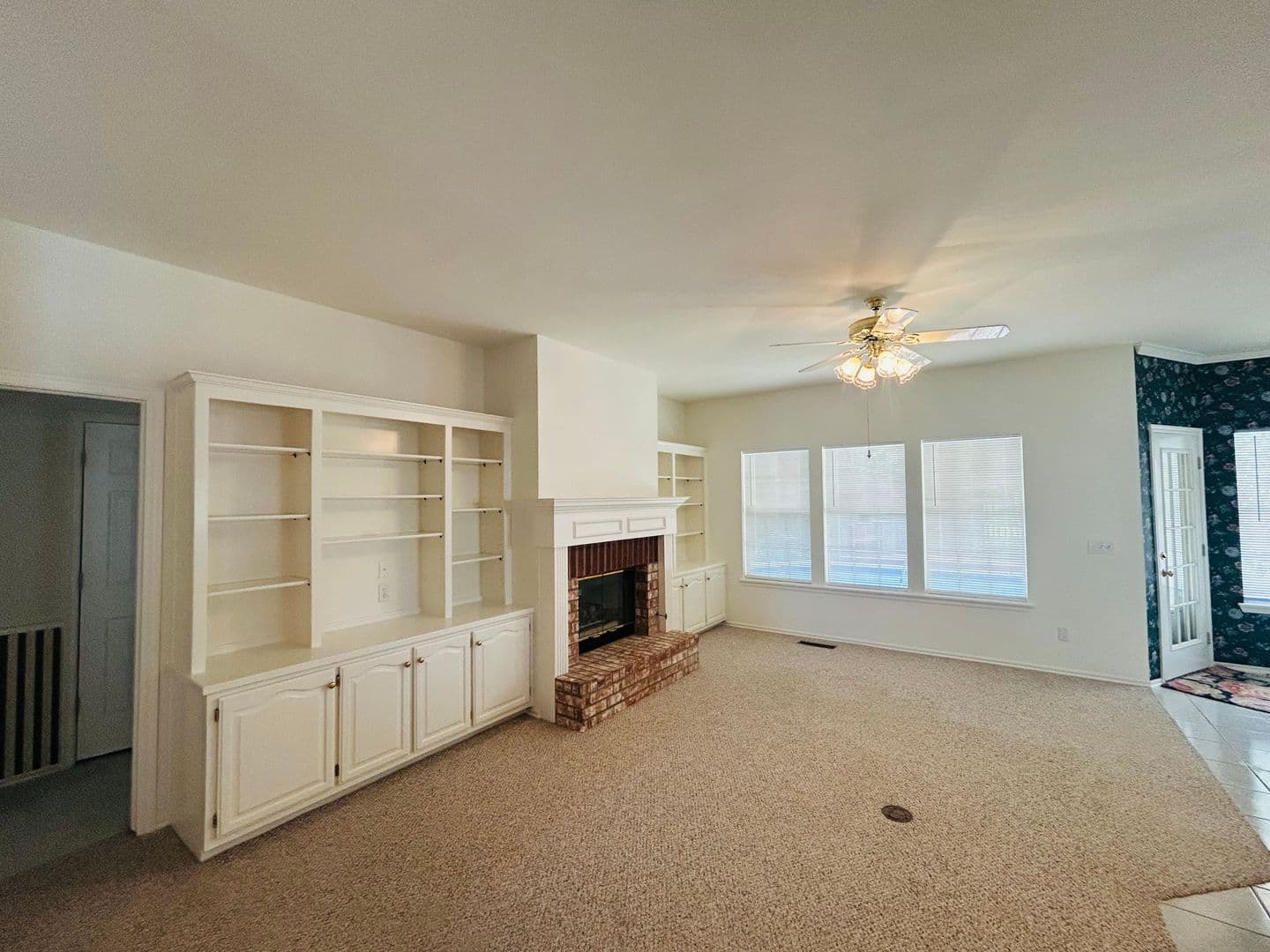 Tulsa House: 4930 E 88th Pl