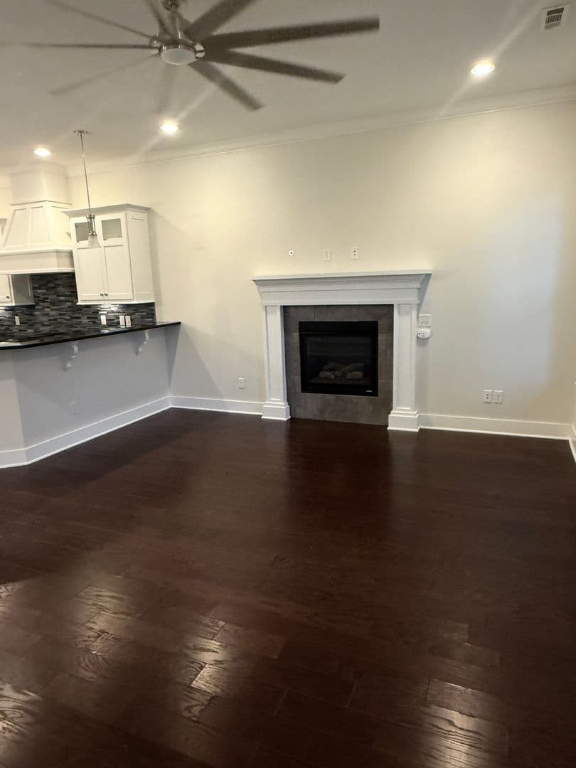 Rogers House: 6506 W Knoll View Way