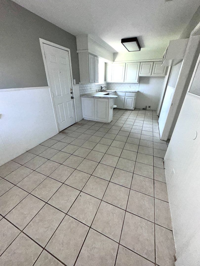 Lubbock House: 6501 Ave T