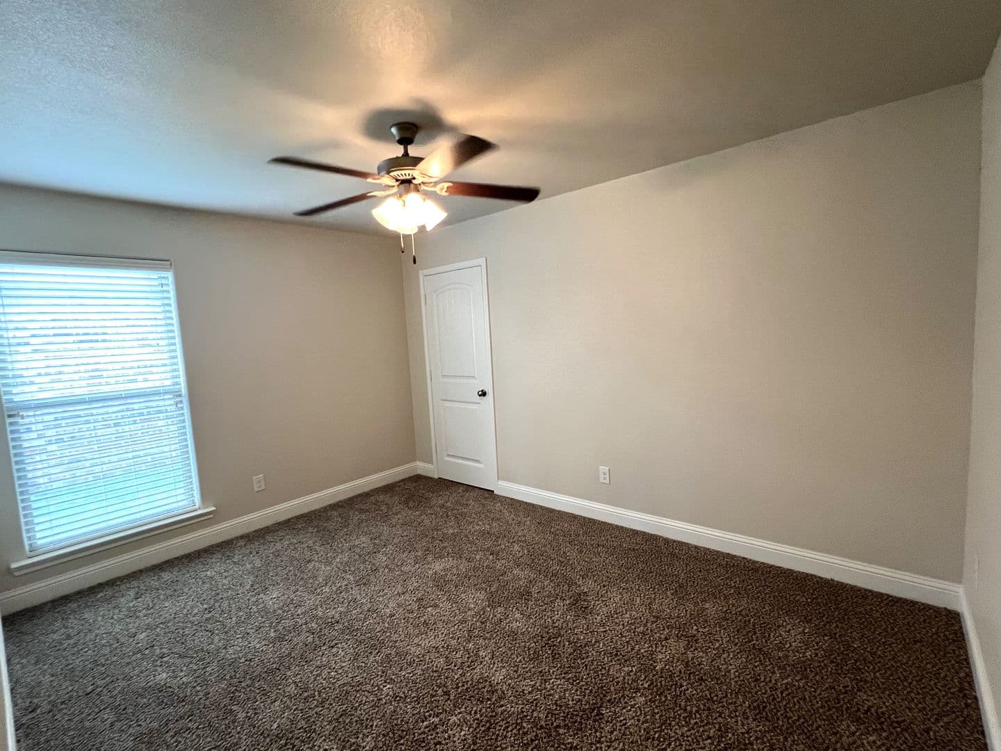 Lubbock House: 2107 136th St