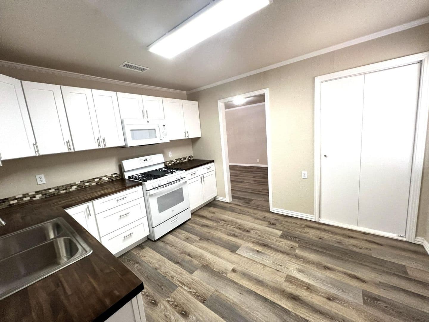 Lubbock House: 1910 64th St