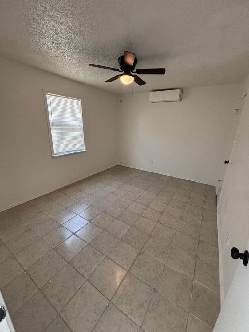 Lubbock House: 1916 East 15th Street
