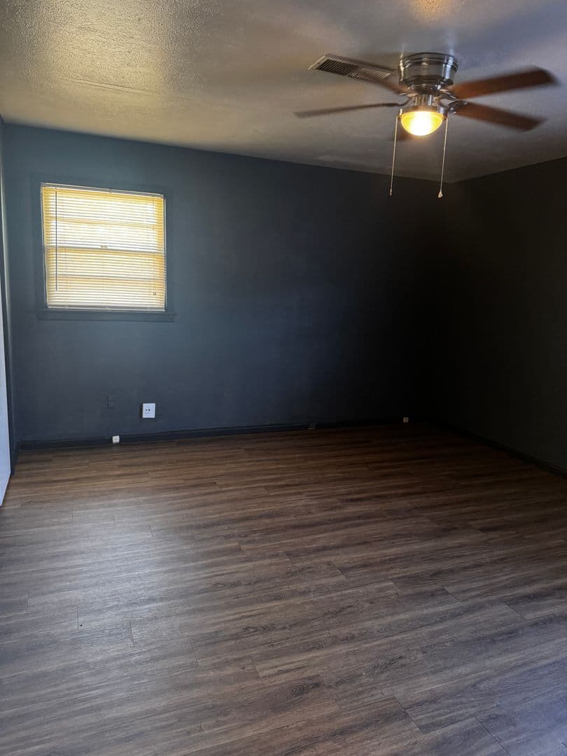 Lubbock Apartment: 2014 54th St