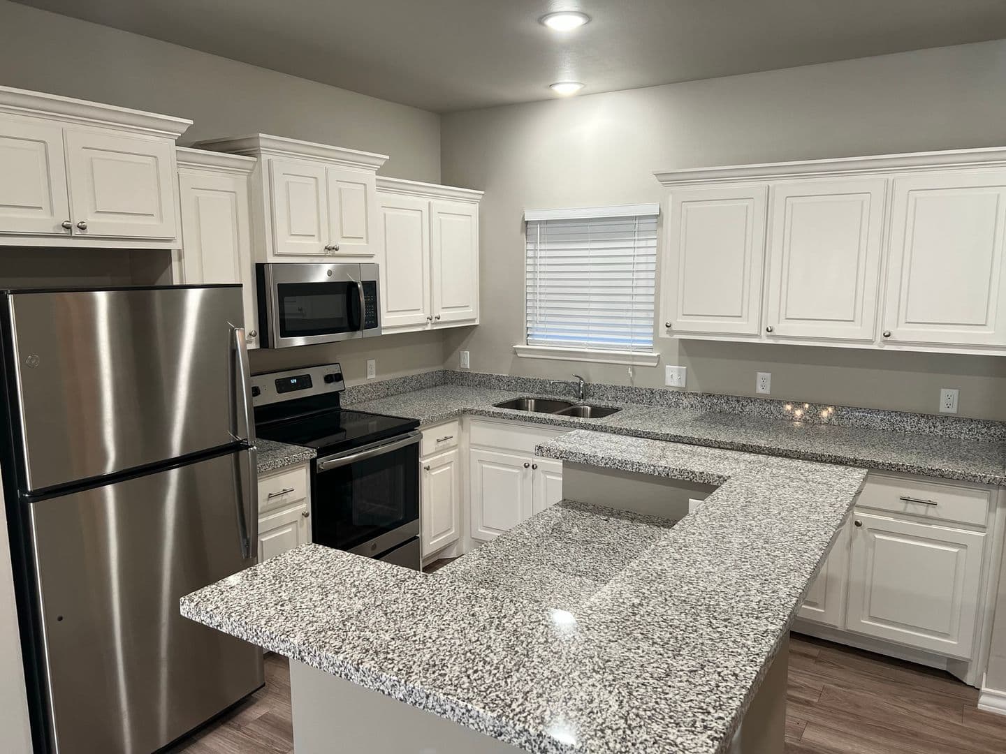 Lubbock House: 6040 24th St #7