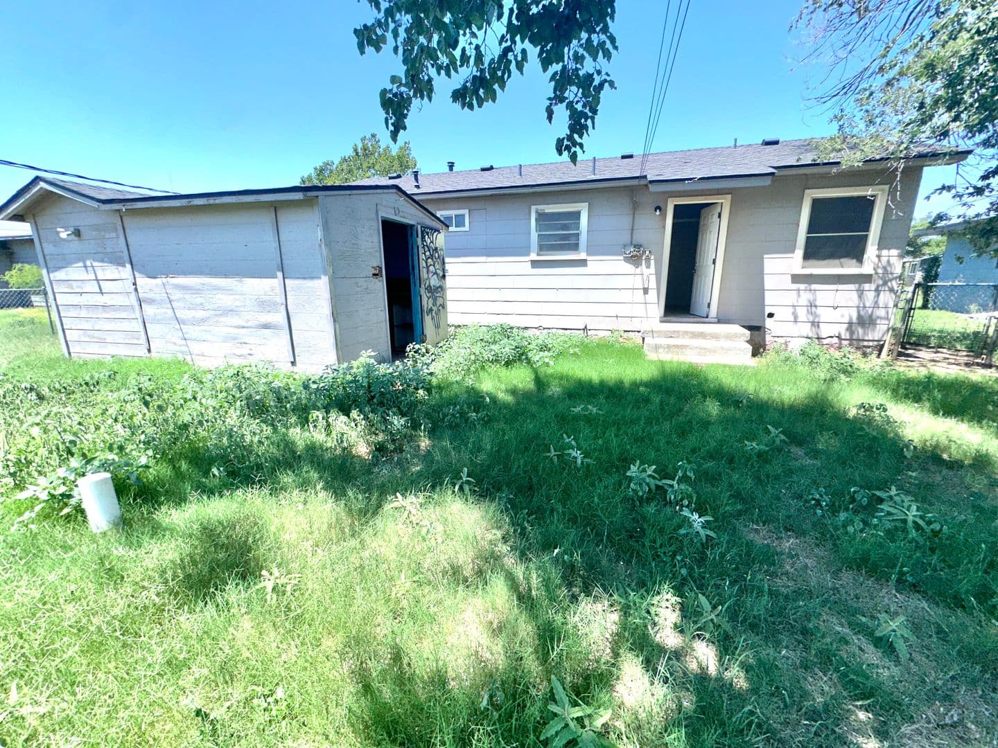 Lubbock House: 6501 Ave T