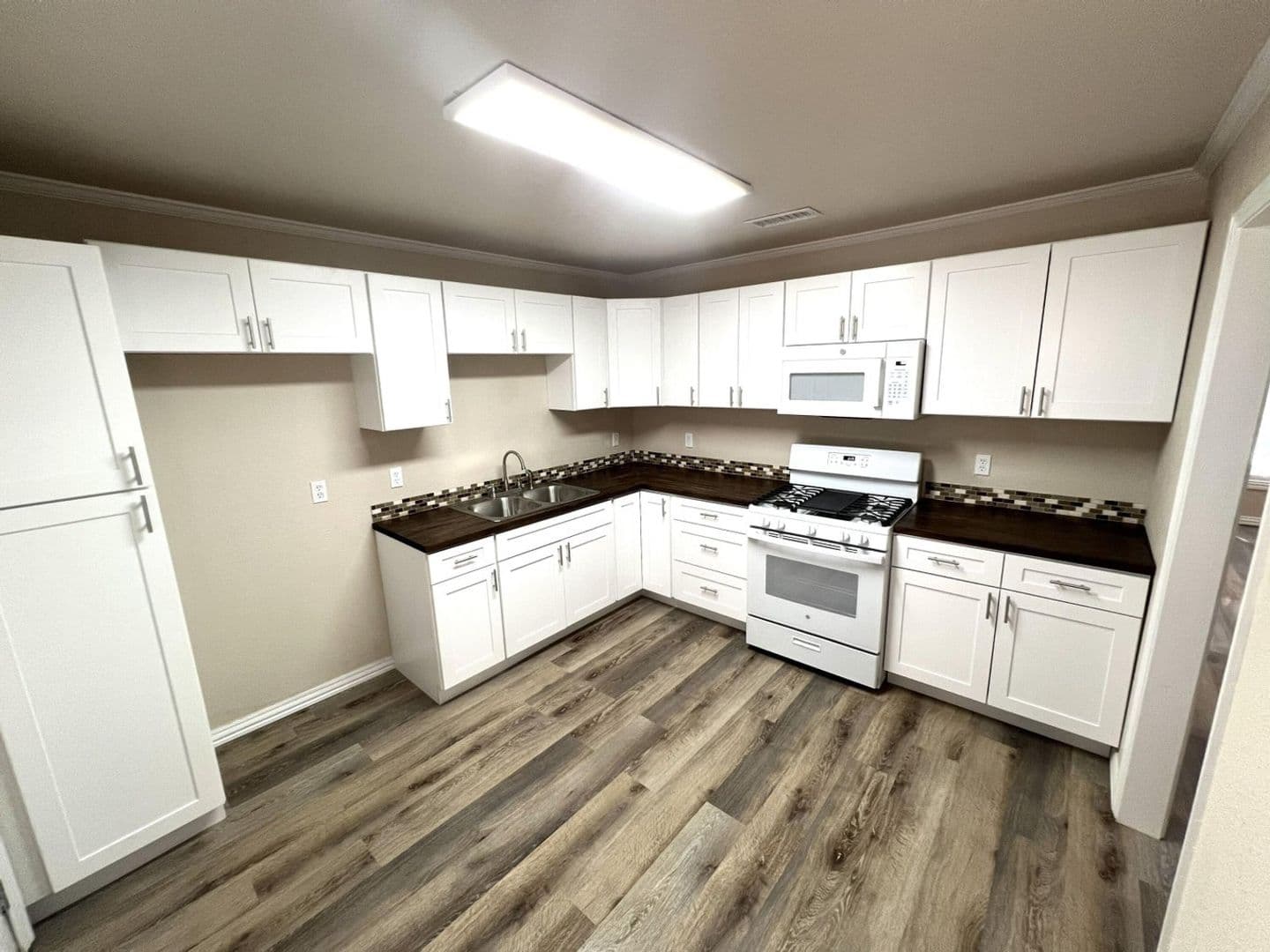 Lubbock House: 1910 64th St