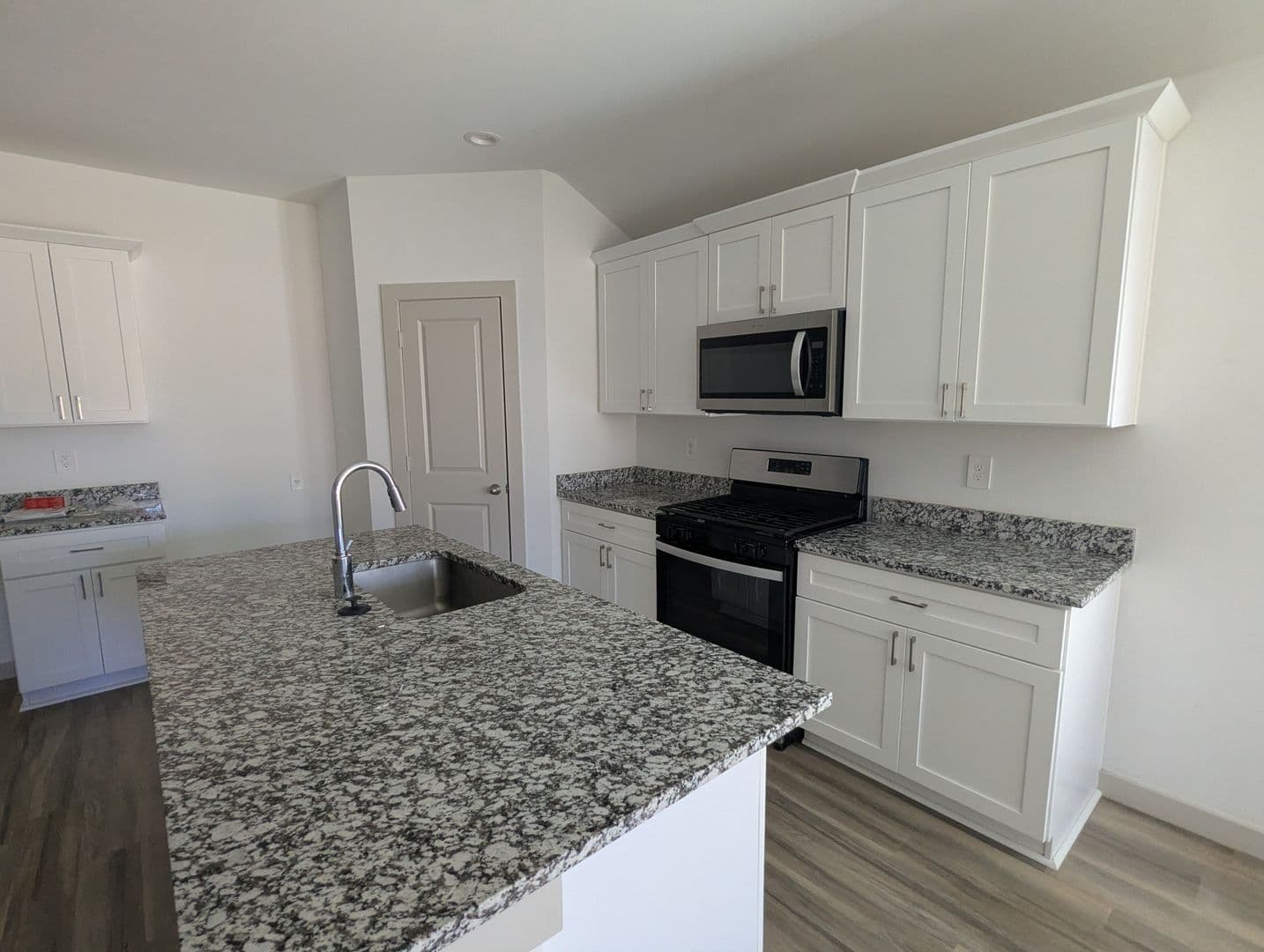 Lubbock House: 7418 9th St