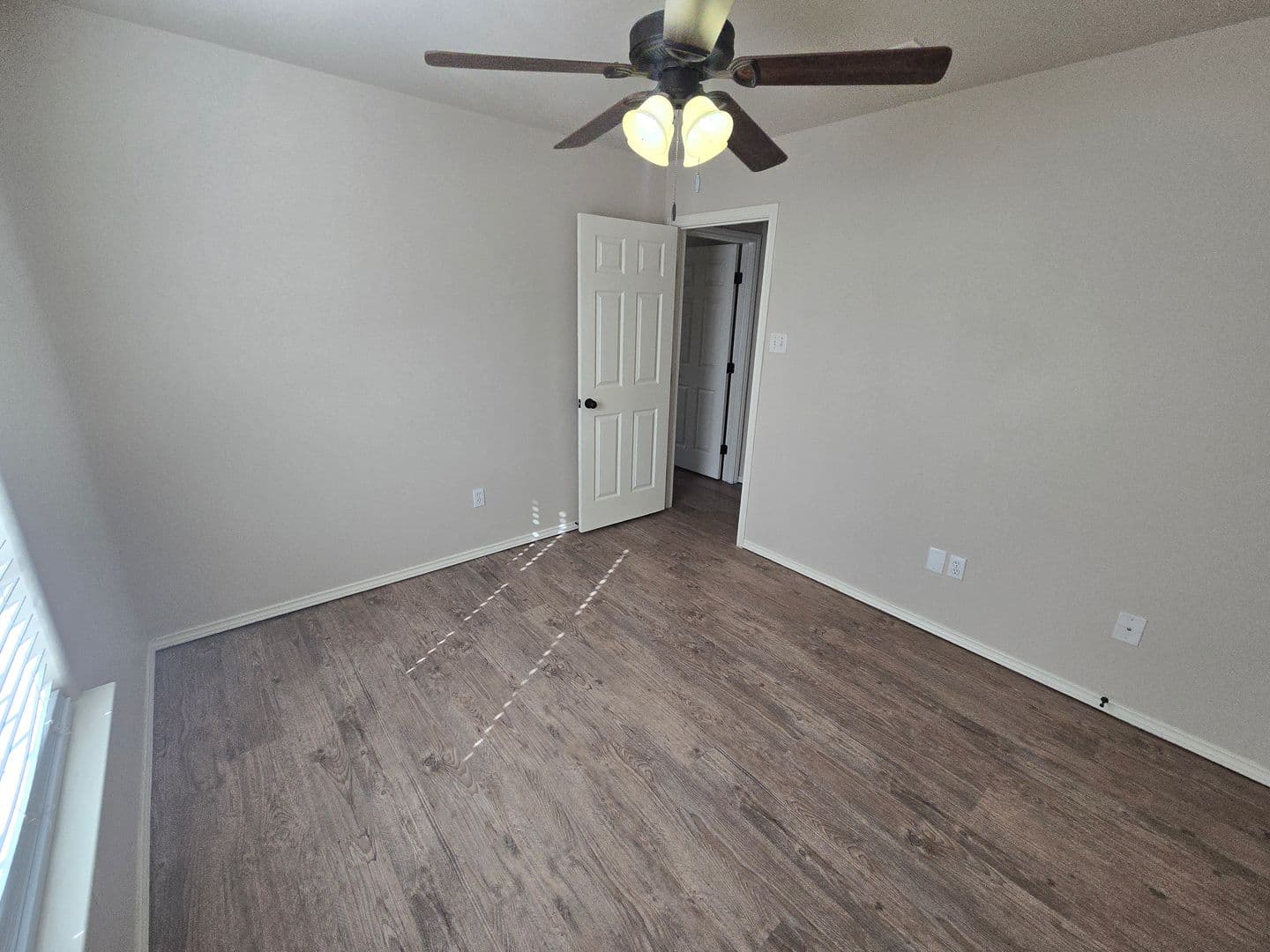 Lubbock House: 6514 93rd St