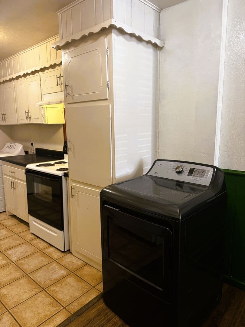 Lubbock Apartment: 2014 54th St