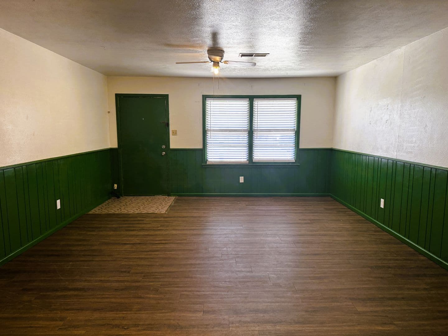 Lubbock Apartment: 2014 54th St