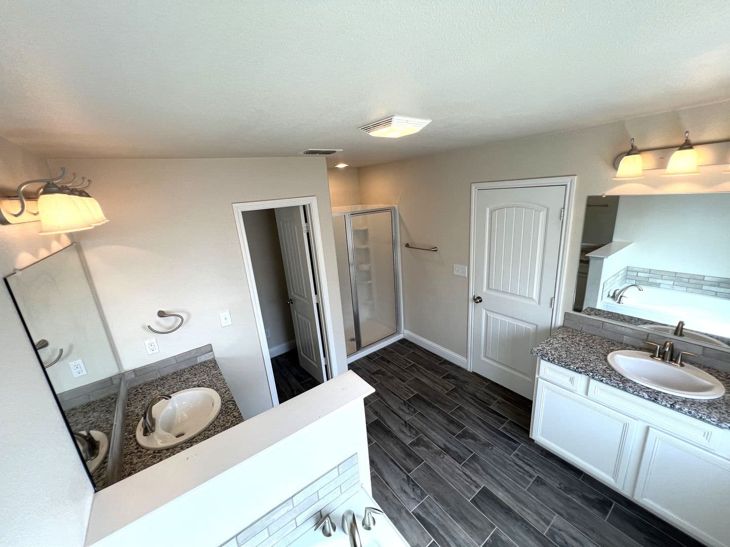 Lubbock House: 2107 136th St