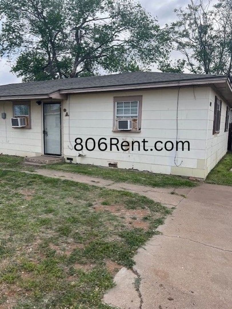 Lubbock Apartment: 1109 45th