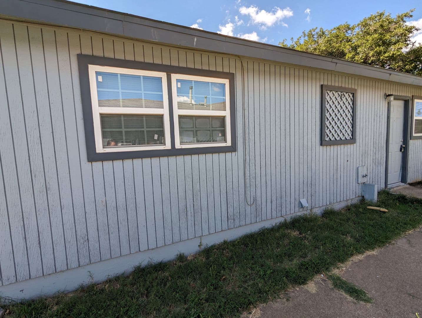 Lubbock Apartment: 533 42nd St
