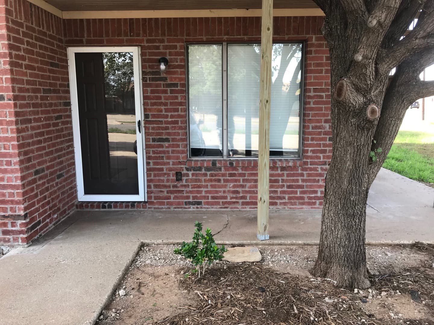 Lubbock Apartment: 7402 Ave. X