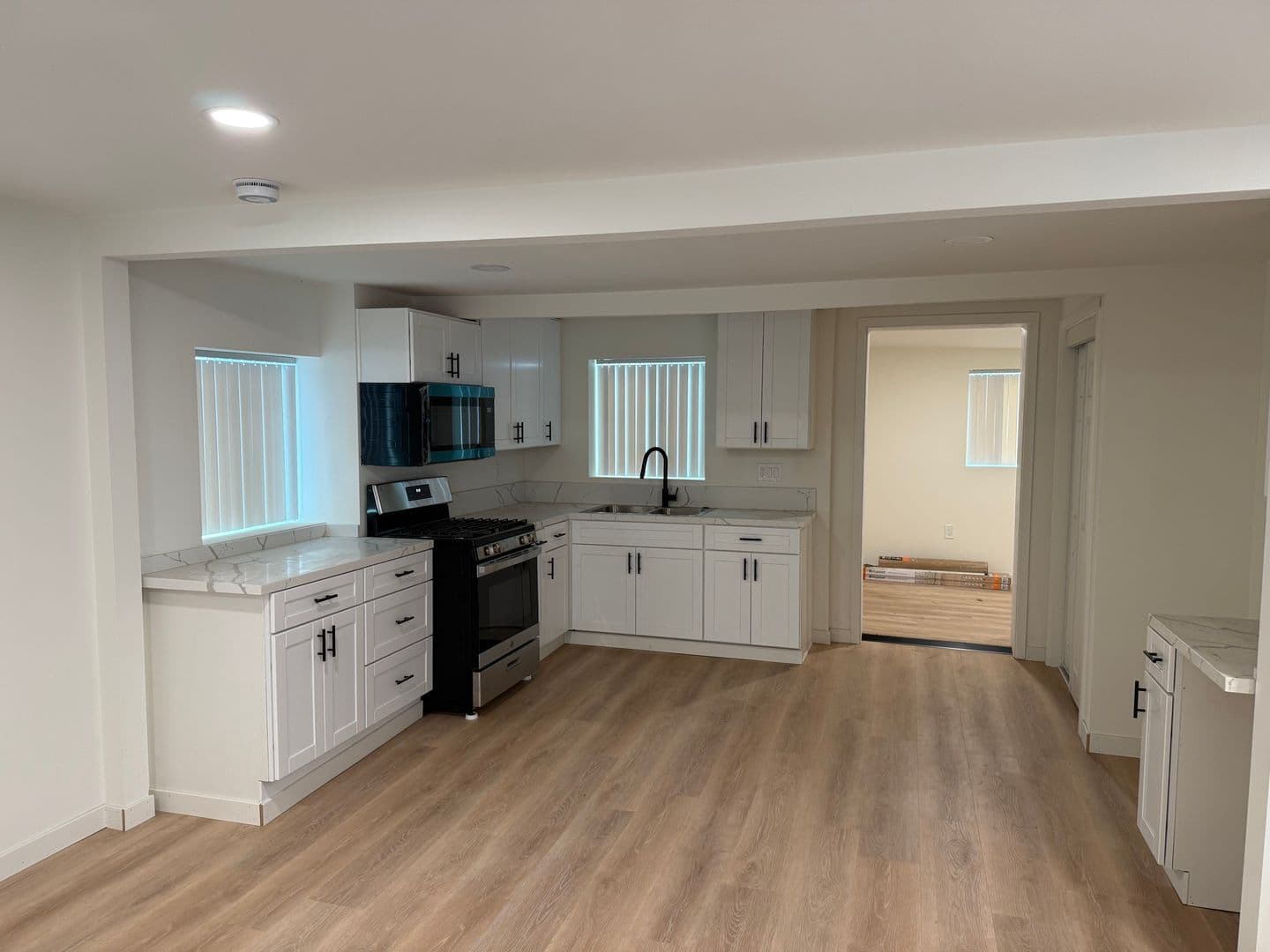 VENTURA Apartment: 219-221-225 EL MEDIO ST