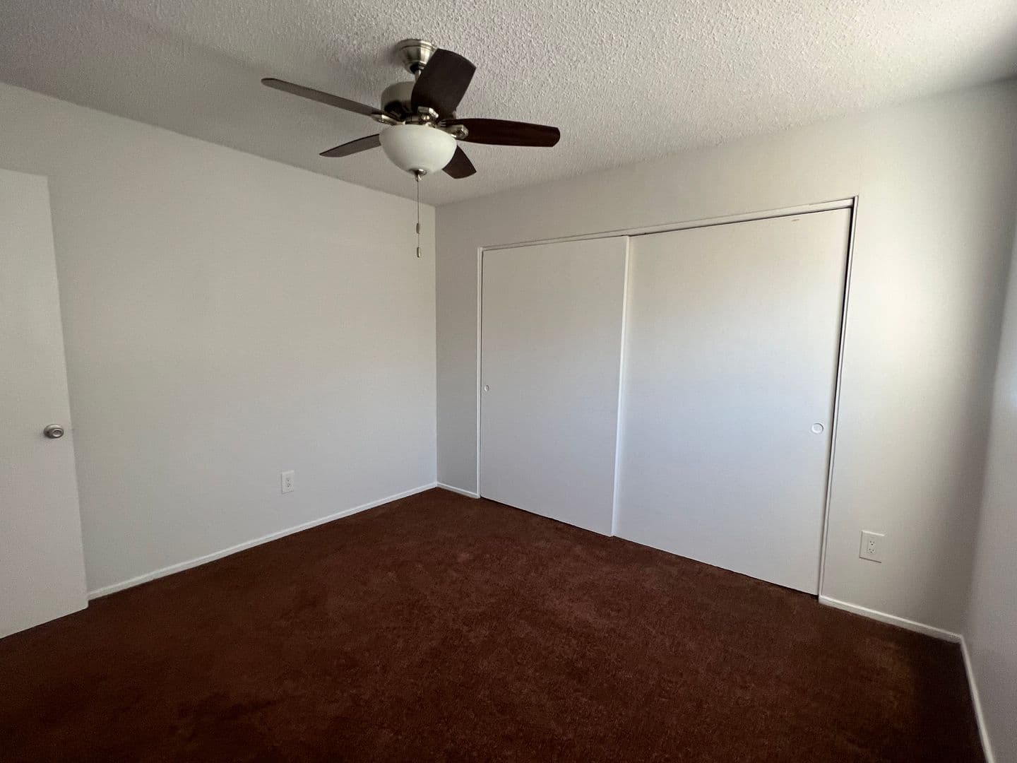 San Fernando Apartment: 650 Glenoaks Boulevard