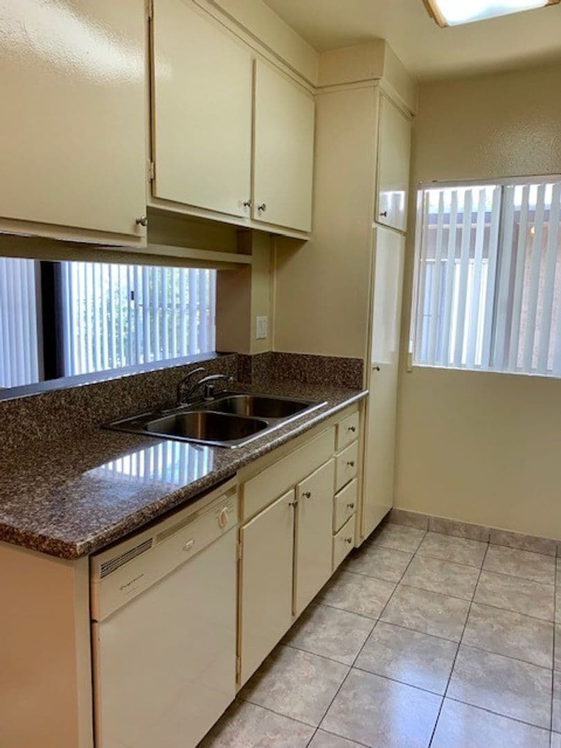 Monrovia Apartment: 115 N. Myrtle Avenue