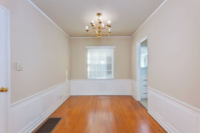 Pasadena Apartment: 220 S. Oakland Avenue