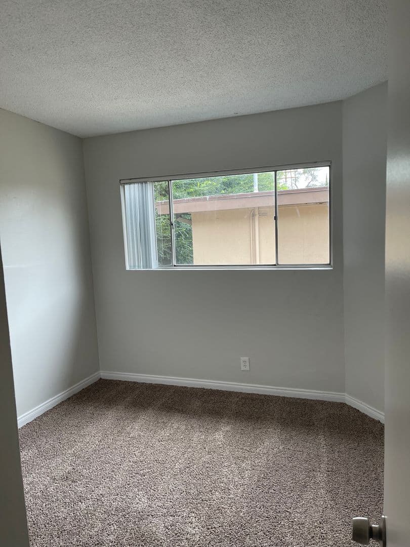 Monrovia Apartment: 729-733 W Foothill Blvd