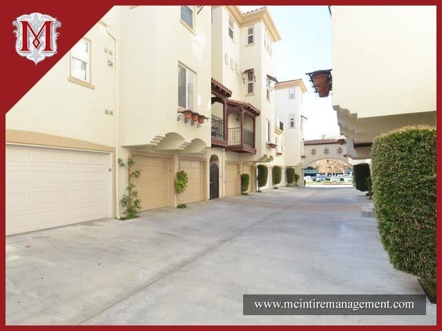 Pasadena Apartment: 616 E. Walnut Street