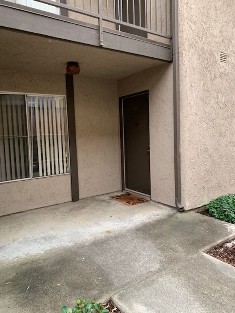 Monrovia Apartment: 115 N. Myrtle Avenue