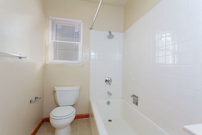 Pasadena Apartment: 220 S. Oakland Avenue