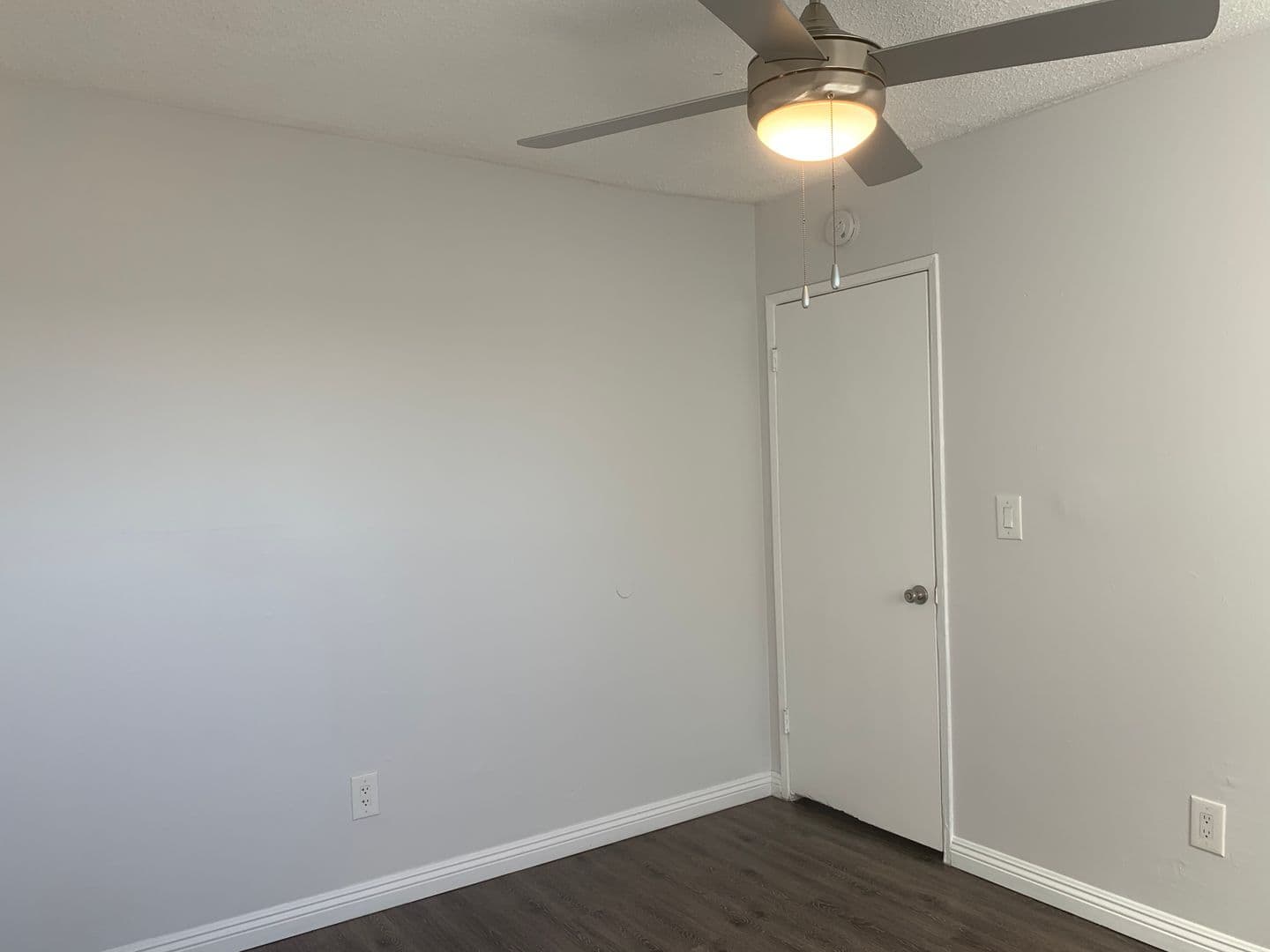 San Fernando Apartment: 650 Glenoaks Boulevard